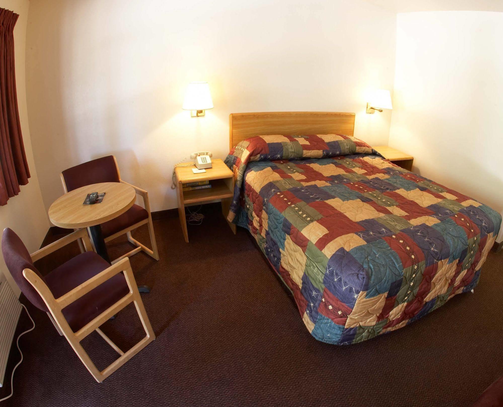 Ez 8 Motel Airporter Phoenix Exteriör bild