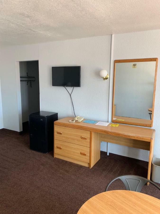 Ez 8 Motel Airporter Phoenix Exteriör bild